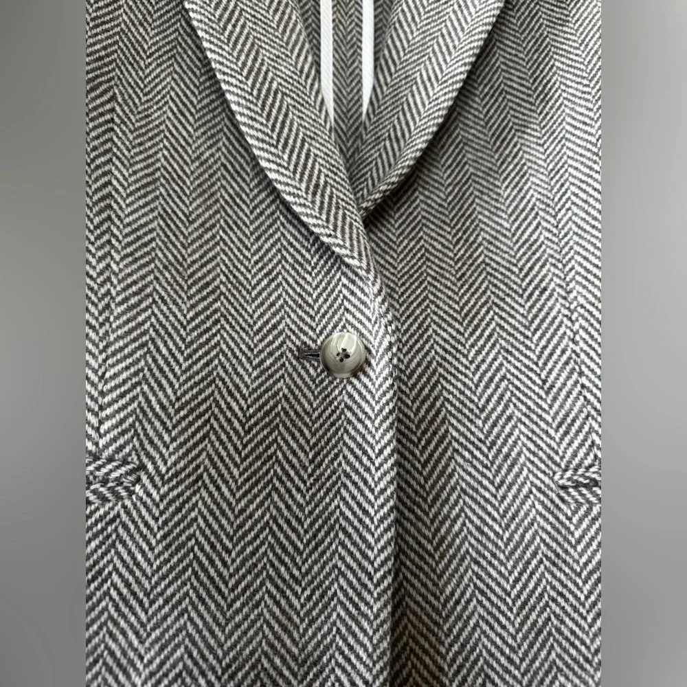 Massimo Dutti Classy Herringbone Blazer - Picture 3 of 8
